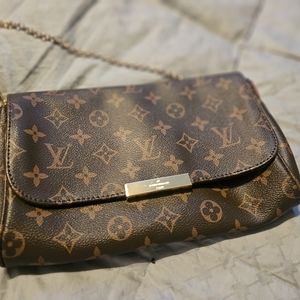 Authentic lv clutch with chain